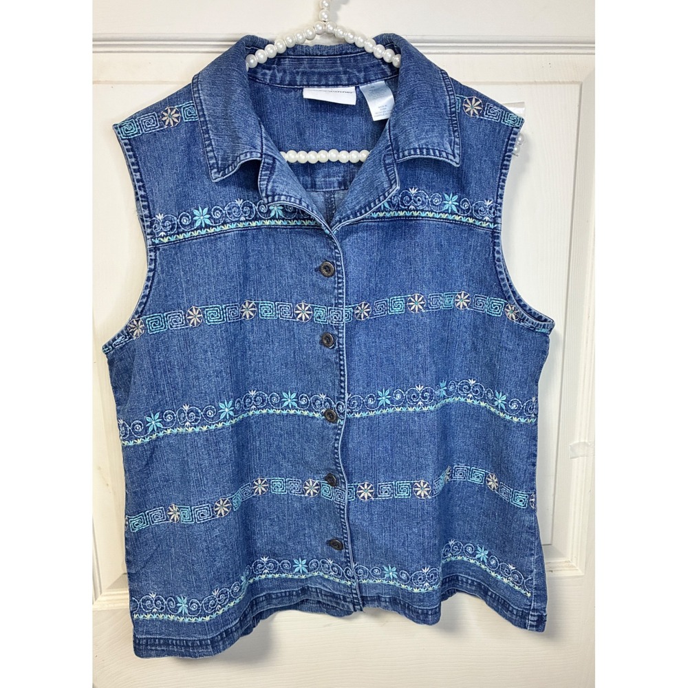 Alfred Dunner Denim Vest Womens 10 Blue Excellent Embroidered Floral Button Up